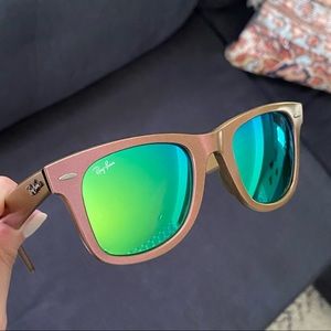 RayBan Wayfarer Cosmo Collection